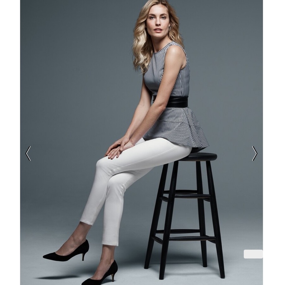 White House Black Market Sleeveless Gingham Woven Top